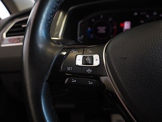 SUV Volkswagen Tiguan 19 av 23