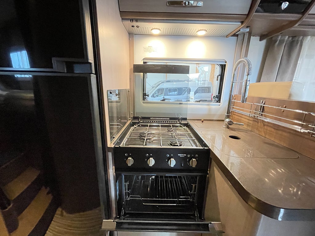 Adria Super Sonic 701 SL /ALDE/AC bodel/Solcell/Ugn/Taksäng/Automat 15 - Adria