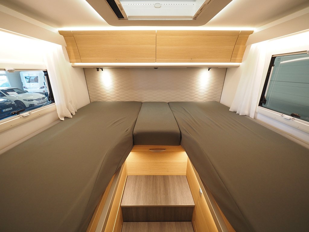 Adria Sonic Plus 700 SL Alde | AC | Dragkrok | Aut 2022