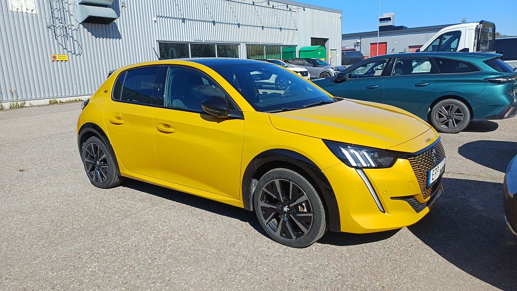 Peugeot E-208 GT