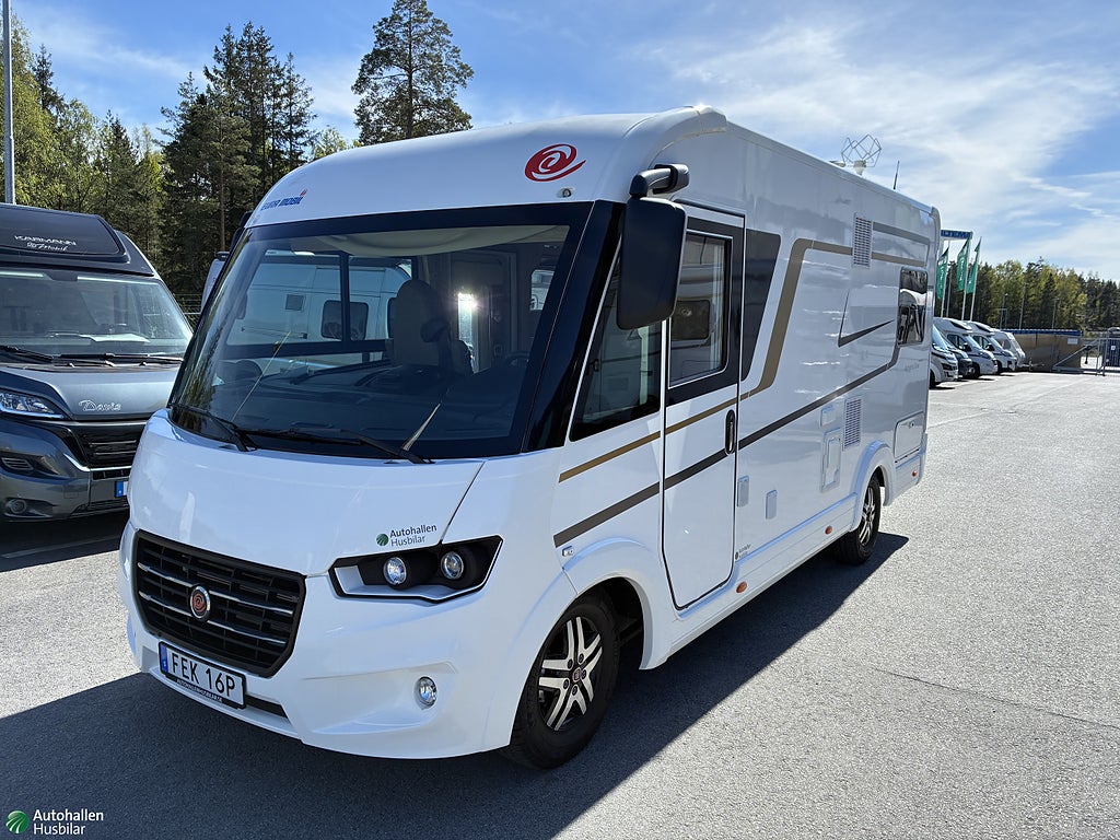 Eura Mobil Integra Line 650 HS, U-soffa, Solpanel, Alde