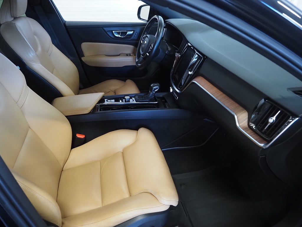 Volvo V60 T5 Geartronic Inscription Värmare Drag Skinn BLIS 2019