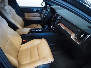 Kombi Volvo V60 11 av 23