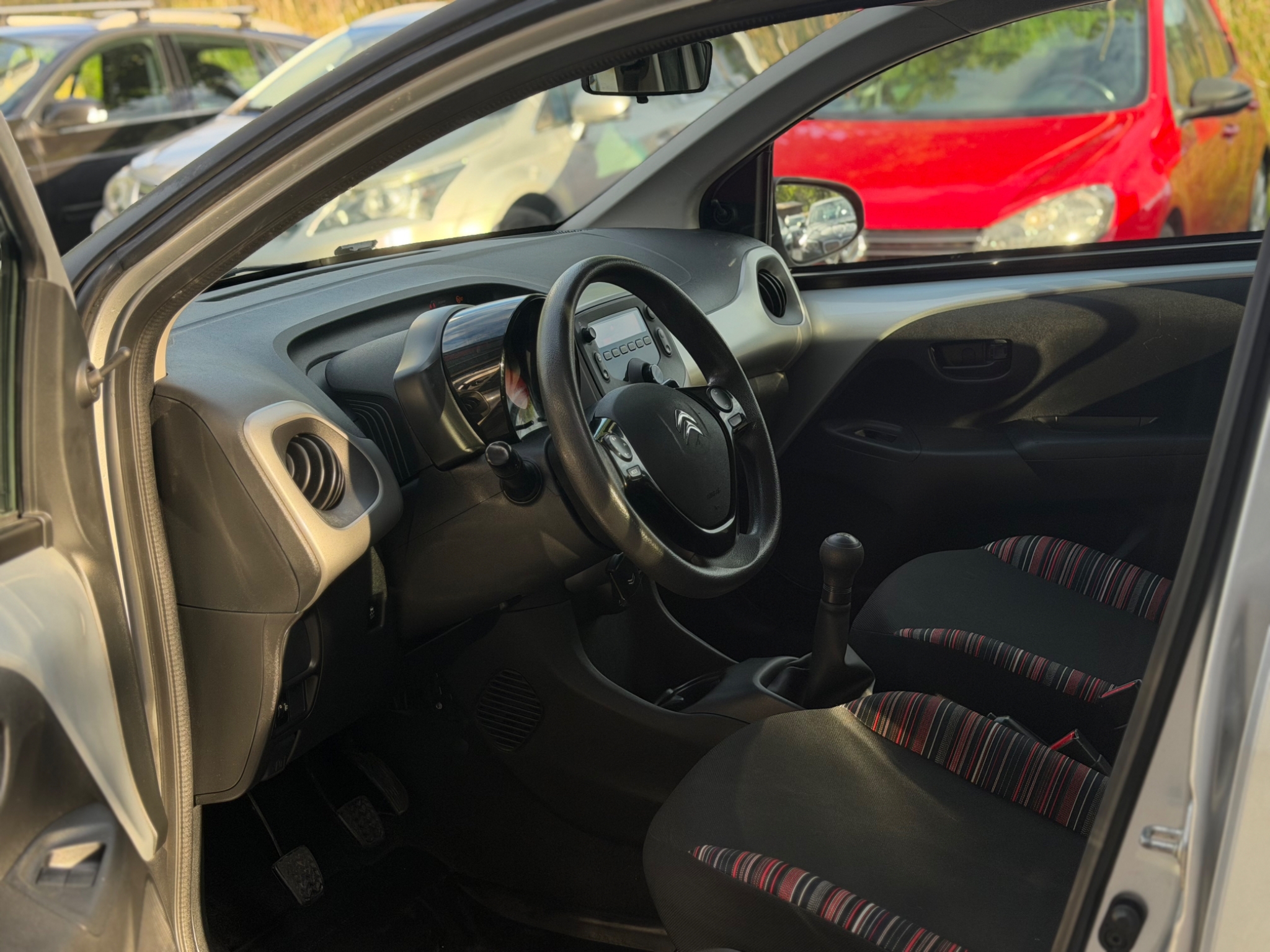 Citroen C1 5-dörrar 1.2 VTi Euro 6 2015, bild 3/38
