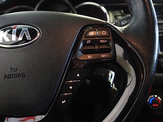 Halvkombi Kia Ceed 16 av 19