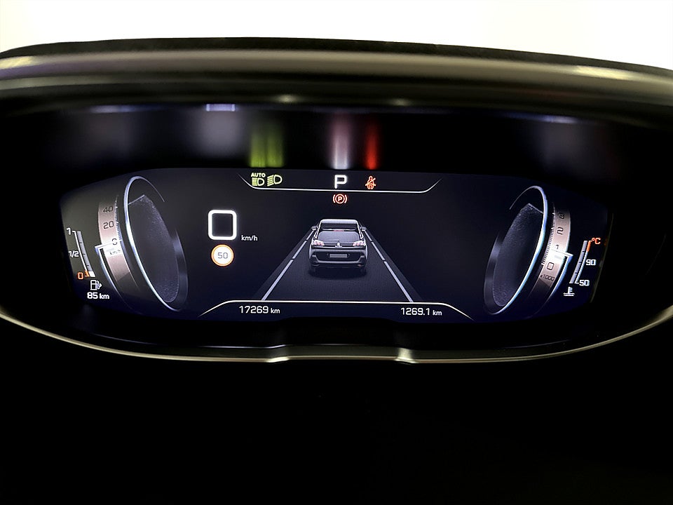 Bild på Peugeot 5008 GT 1.2 PT 130hk Aut 7-SITS B-KAMERA CARPLAY