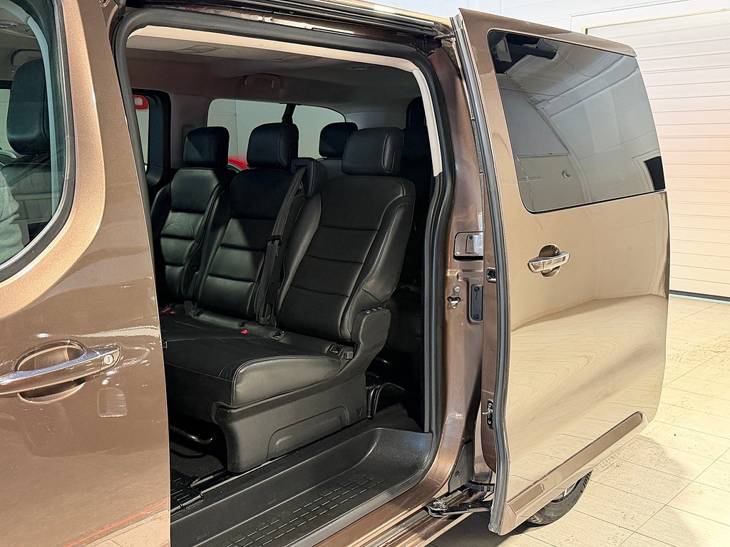 Toyota Proace Verso 2.0 177hk Premium 8-sits Teknikpkt Skinn Drag Nav B 2019