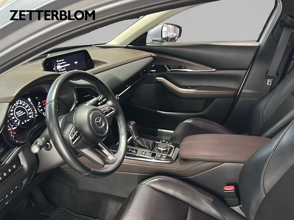 SUV Mazda CX-30 14 av 19