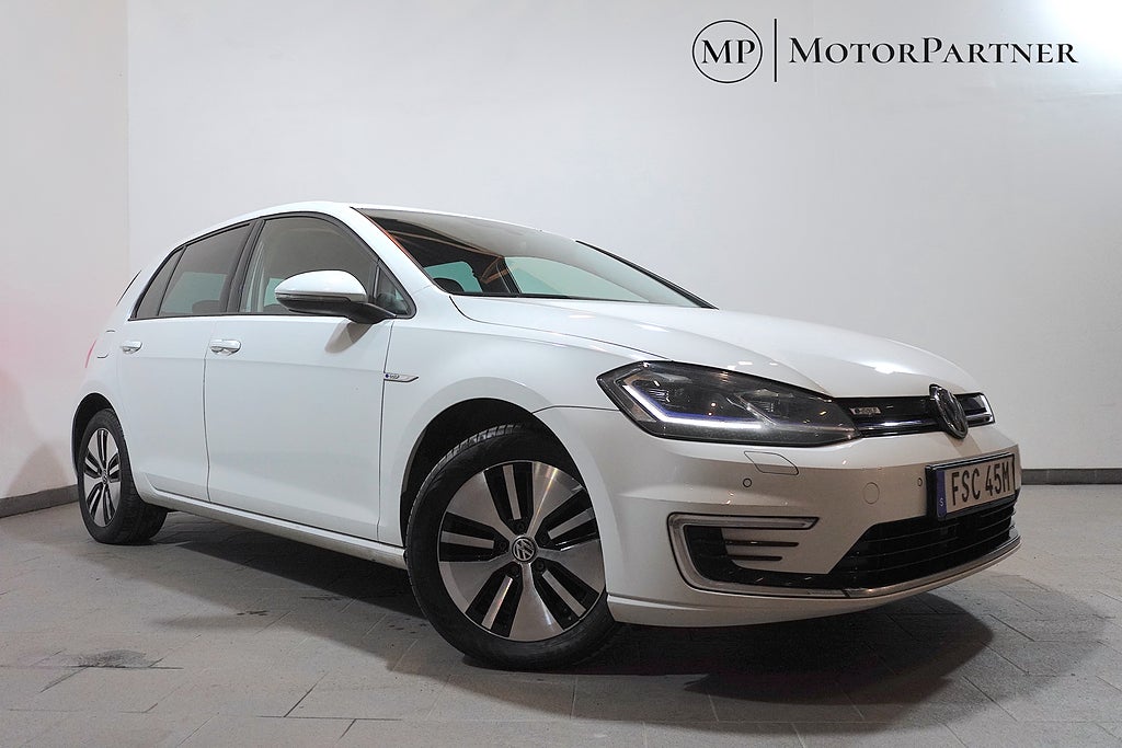 Volkswagen E-Golf  Kamera Navi Cockpit Carplay 136hk 3,95%