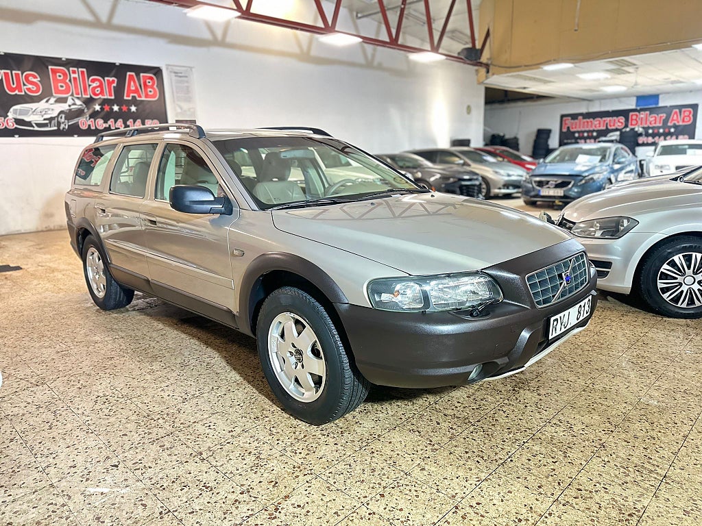 Volvo XC70 V70 XC 2.4T AWD Auto 2 Ägare Ny Besiktigad & Ny Servad 