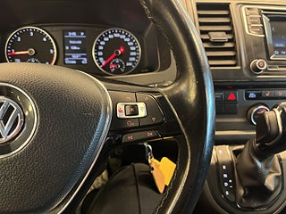 Volkswagen Caravelle 2.0 TDI Comfortline 9-Sits/Drag/P-Värm/S&V-Hjul/P-Sens