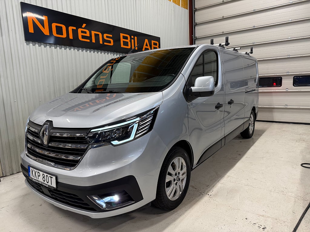 Renault trafic 2,0 dCi 150HK L2 LÅNG 2XSKJUTDÖRRAR! LEASBAR!