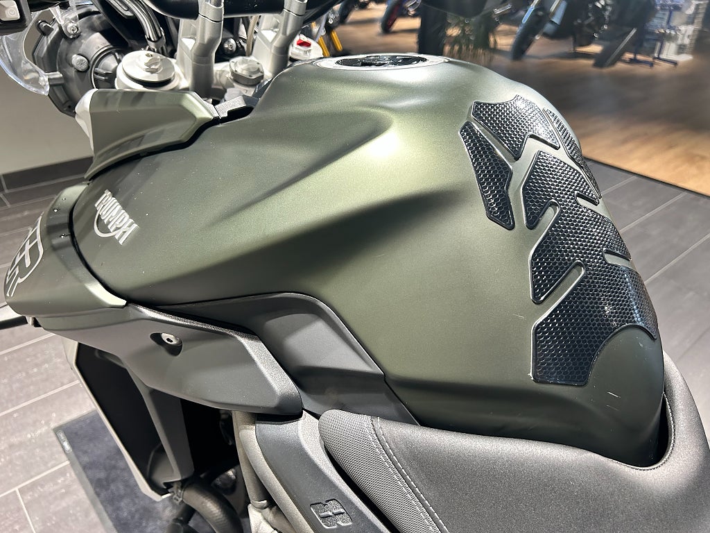 Triumph Tiger 800 XCX/LeoVincé/Sidoväskor/Motorbågar/2271mil