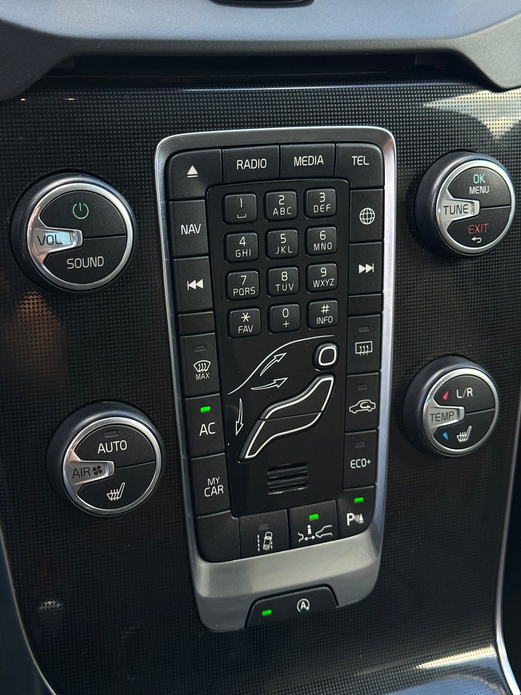 Volvo V40 Cross Country D3 Geartronic Momentum Kamera Blis Gps - miniatyr 19