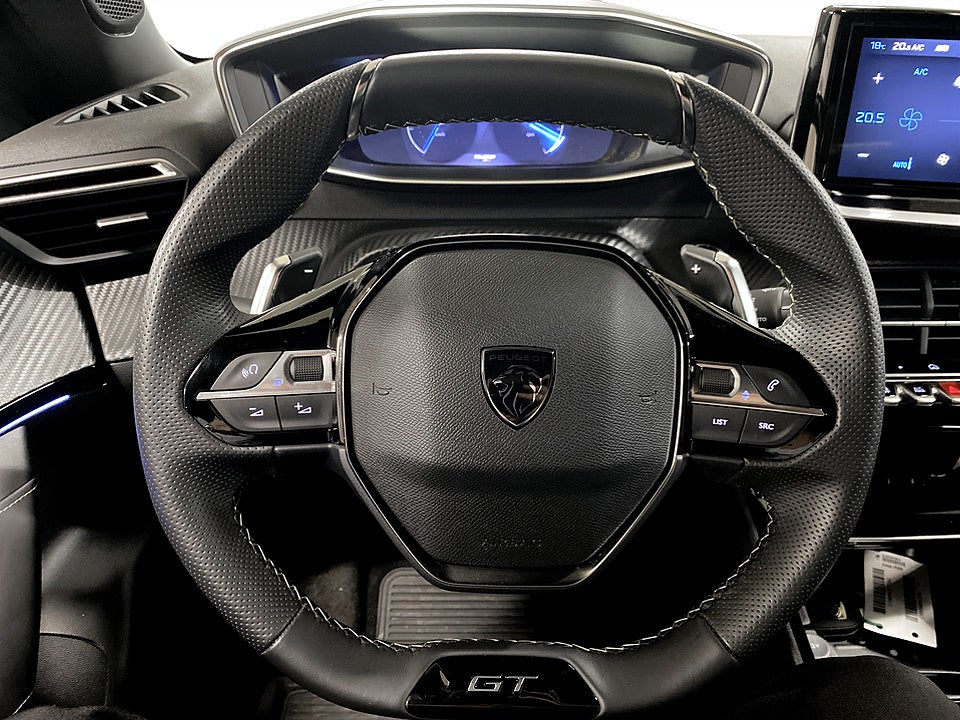 Bild på Peugeot 2008 GT 1.2 PT 130hk Aut B-KAMERA CARPLAY