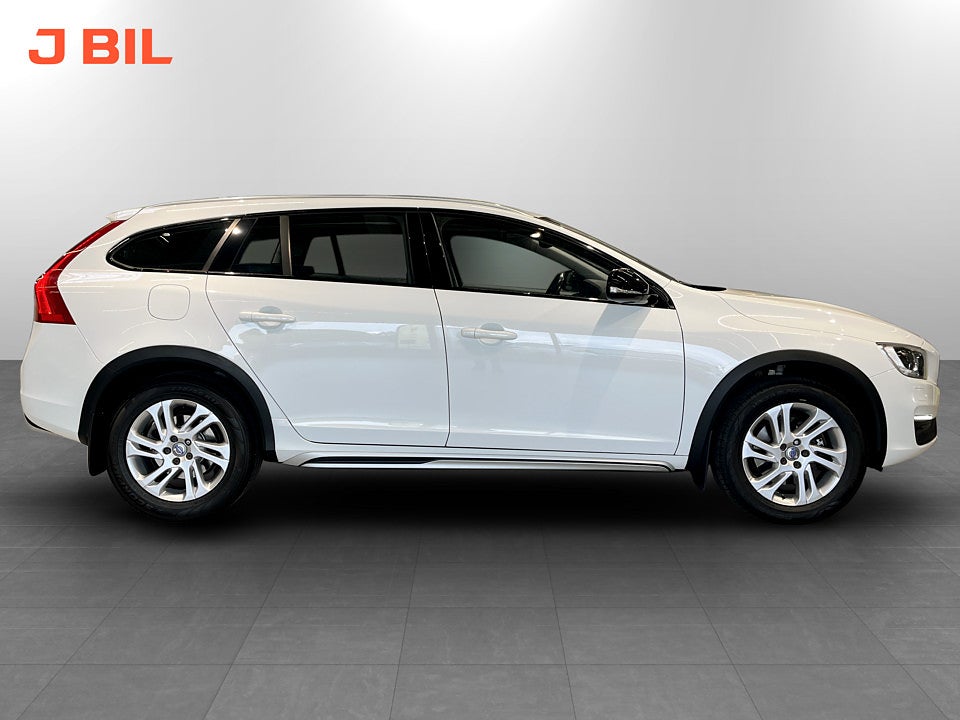 Bild på Volvo V60 Cross Country Momentum Cross Country D4 190hk BACKSENSORER