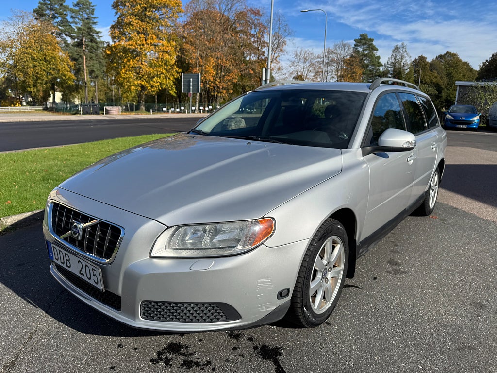 Volvo V70 2.0F Kinetic/Dragkrok/17800 mil