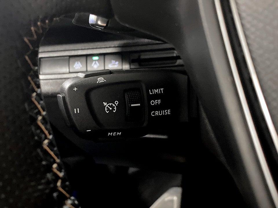 Bild på Peugeot 5008 GT 1,2 PT 130hk Aut 7-SITS B-KAMERA CARPLAY
