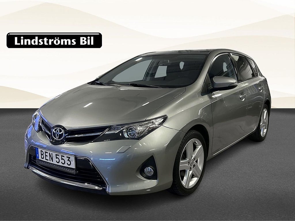 Toyota Auris 1.6 5-D MAN EDITION 50 S&V-hjul