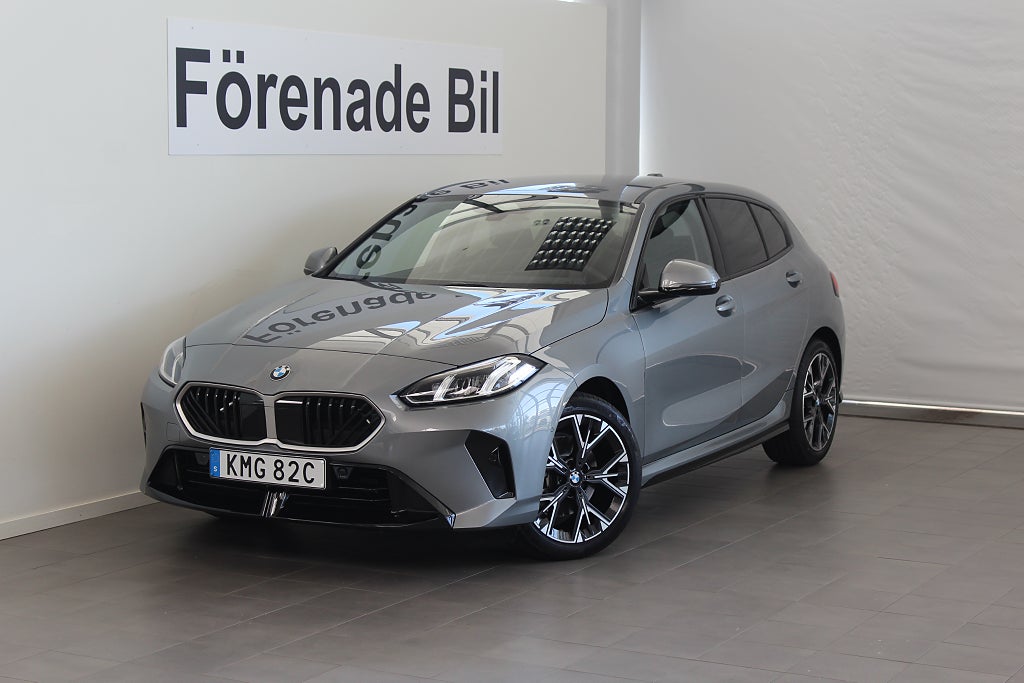 BMW 120 i 4,95 ränta M Sport Design Rattvärme Tonade Rutor 