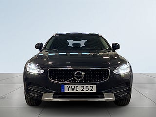 Volvo V90 Cross Country D4 AWD Aut Inscription Drag Värmare Cockpit Kamera S&V