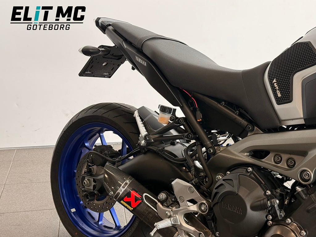 Yamaha MT-09 2015 - miniatyr 4