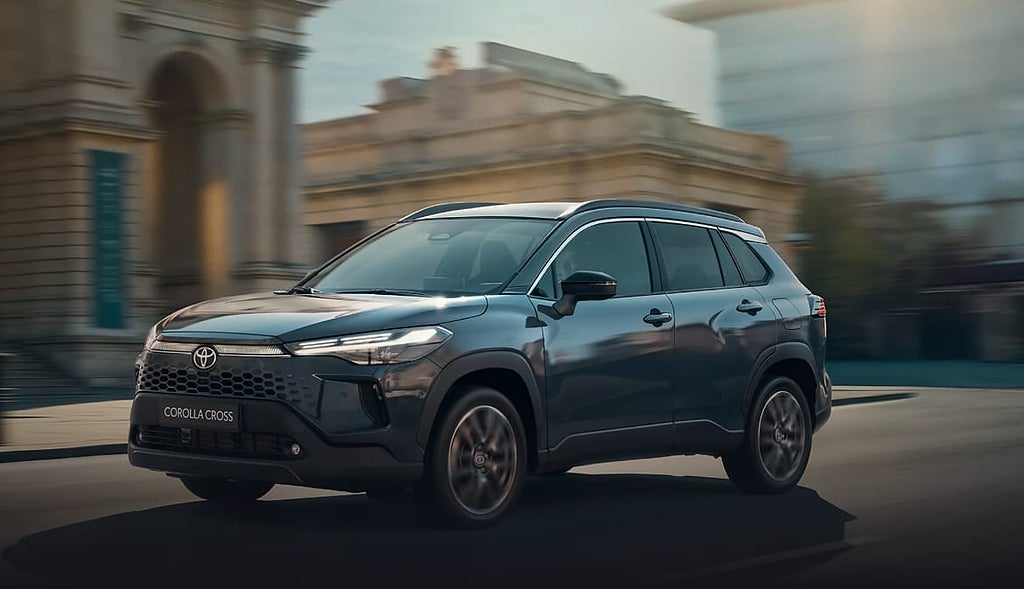 Toyota Corolla Cross Hybrid facelift för beställning