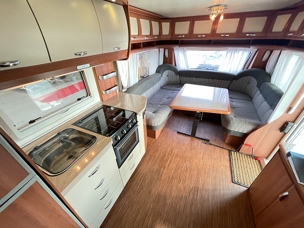 Hobby 780 WLU Nordic Edition /ALDE/Mover/AC/Markis med sidor/Solcell/L - Hobby