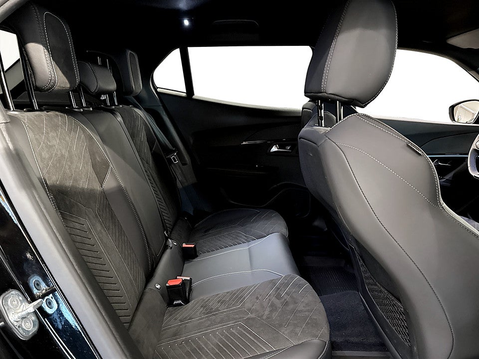 Bild på Peugeot 2008 GT Hybrid 145hk Aut B-KAMERA ELSTOL CARPLAY
