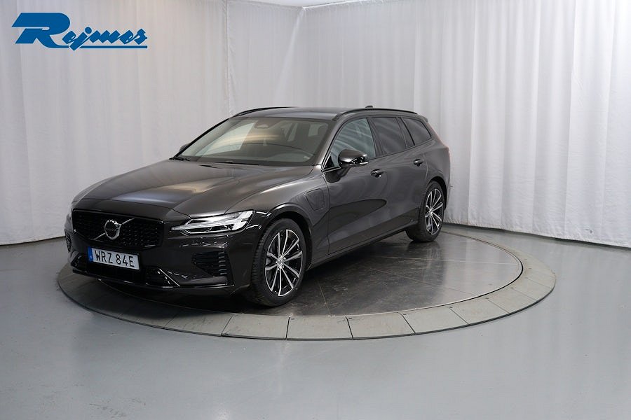 Volvo V60 T6 Plus Dark Edition