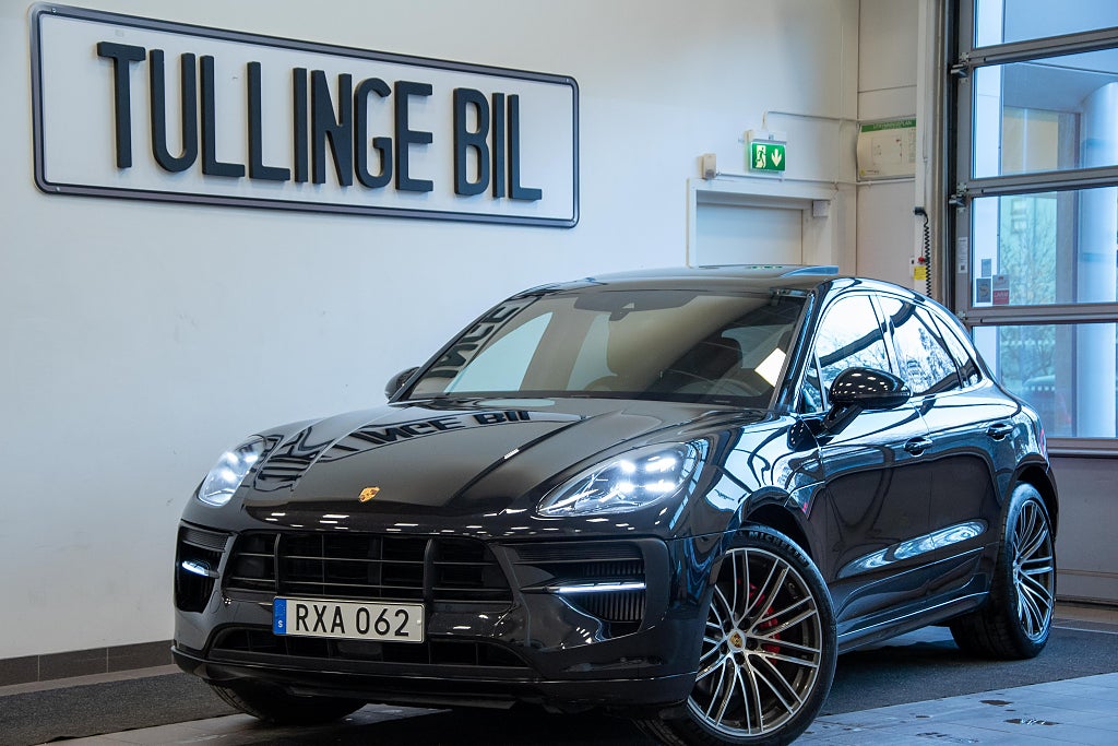 Porsche Macan GTS PDK PASM 18-Vägs Pano Bose Värmare Drag 21"