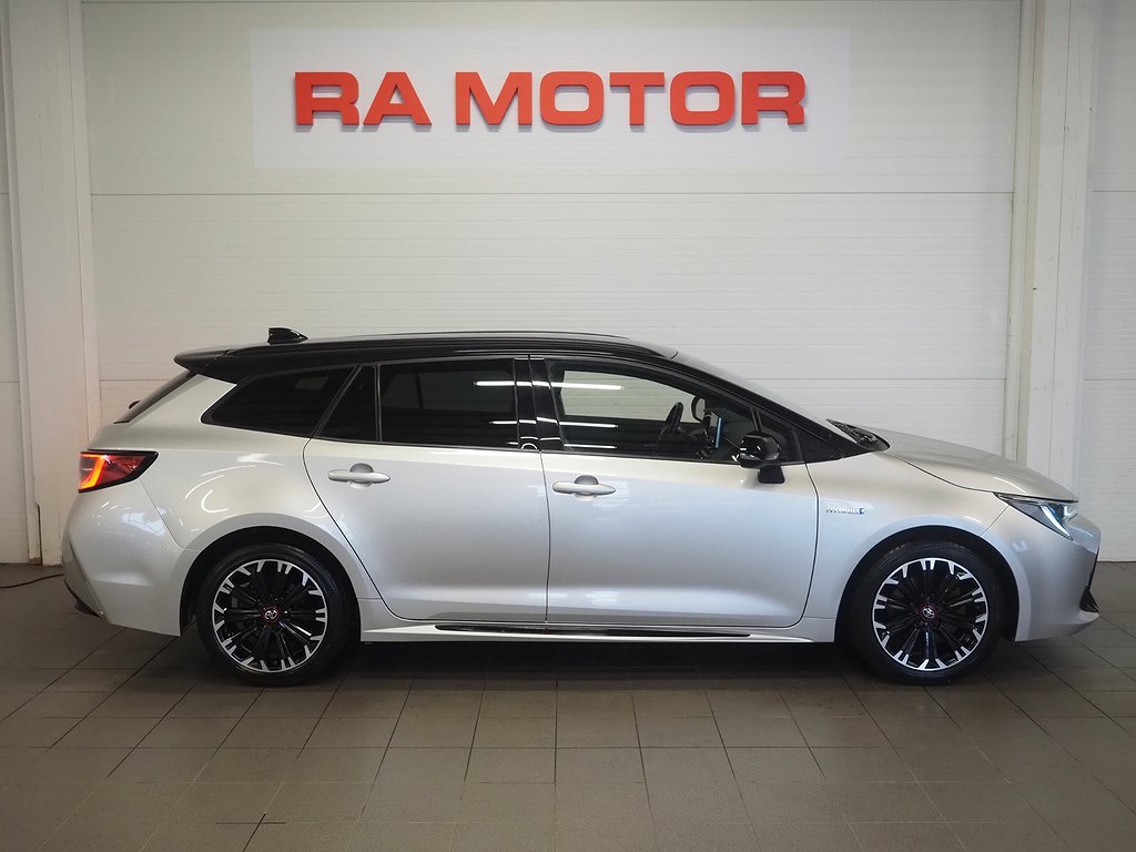 Toyota Corolla Touring Sports Hybrid e-CVT GR Sport Drag 2021