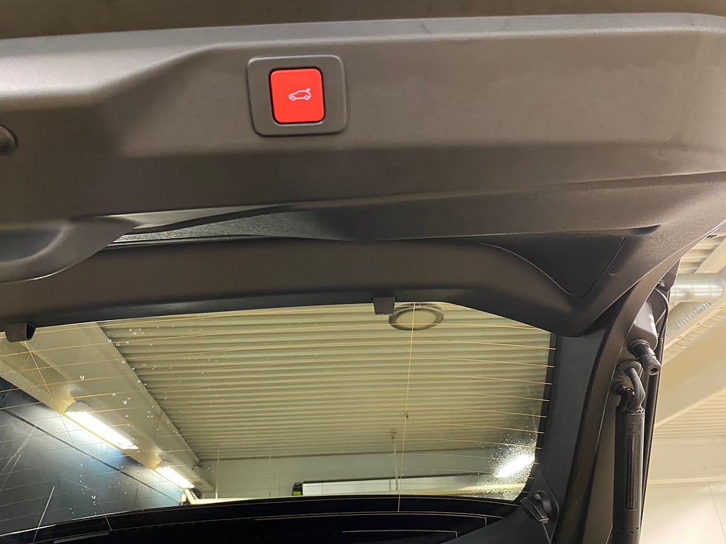 Bild på Peugeot 3008 GT HYBRID 136hk e-DSC