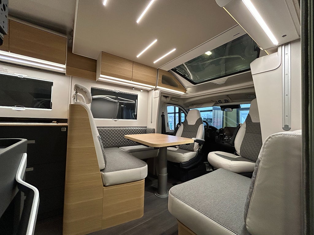 Adria Matrix 670 SL 60 Y /B-körkort/Taksäng/Automat/5 bältad - Adria