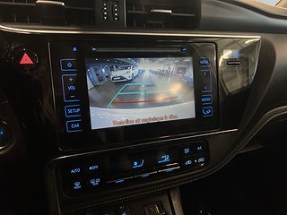 Toyota Auris Hybrid e-CVT Active Vinterhjul/Backkamera/BT