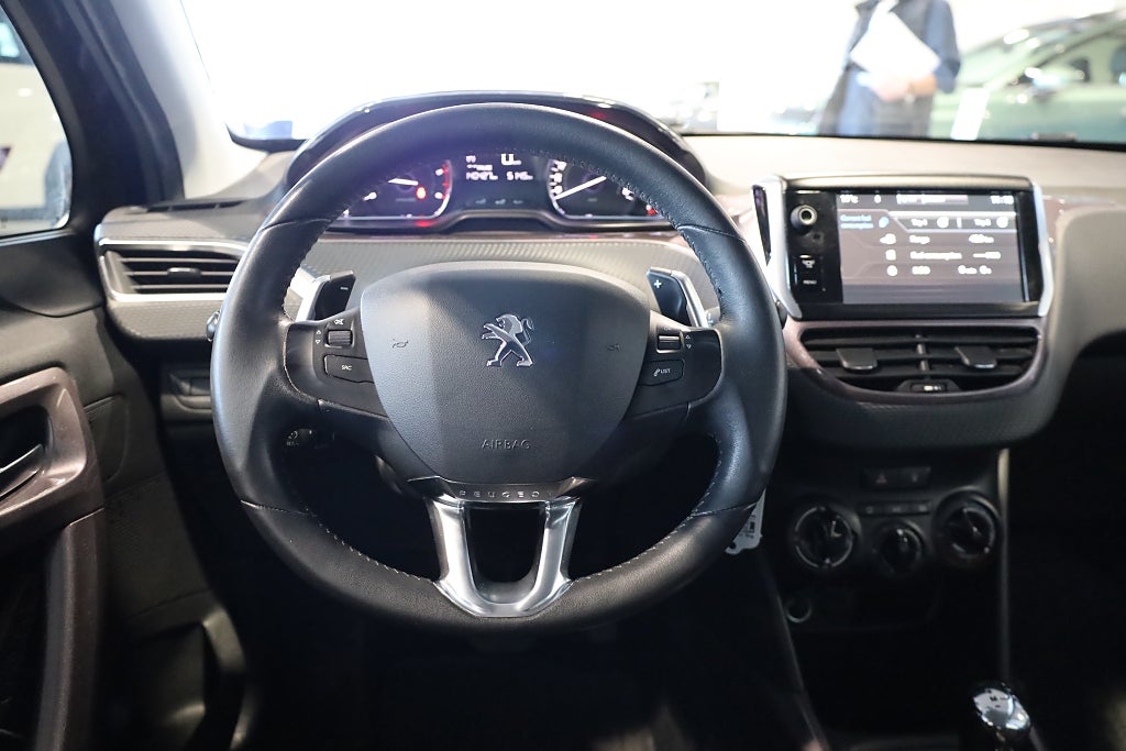 Peugeot 2008 1.6 e-HDi AUT Drag M-Värme Kamera Blåtand 2014