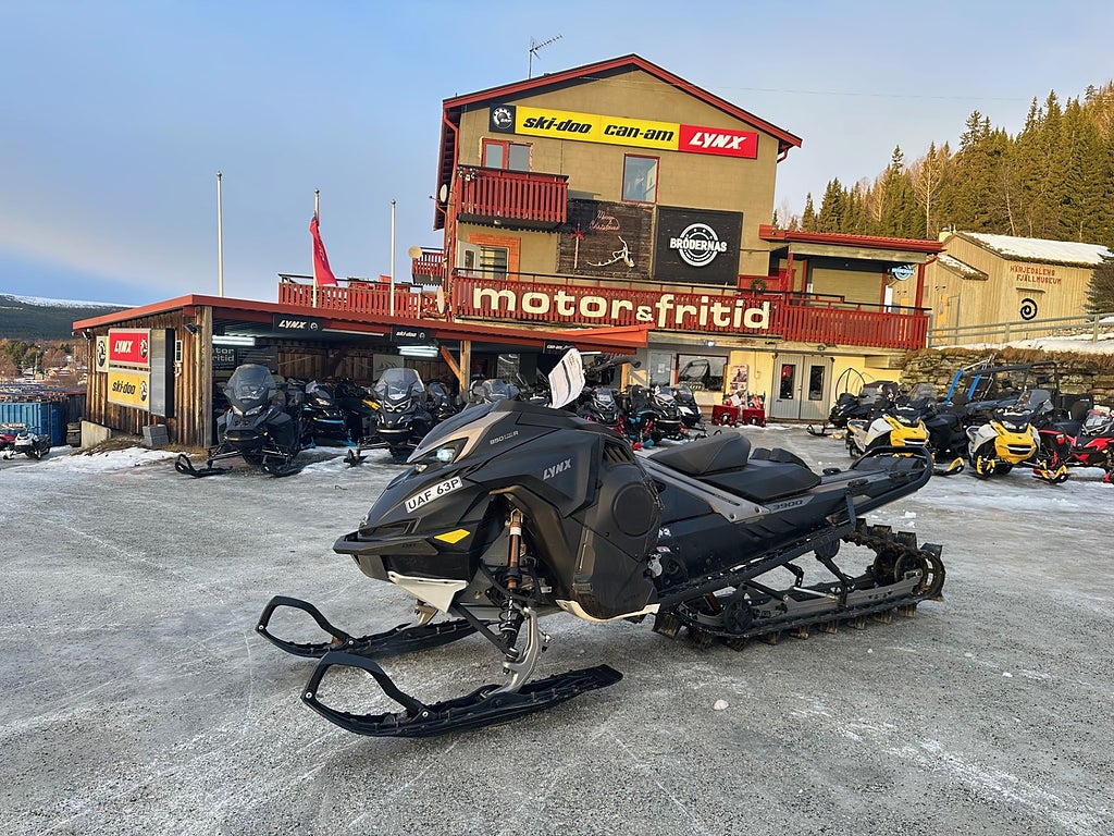 Lynx Shredder DS 3900 850 E-Tec Turbo R -24 