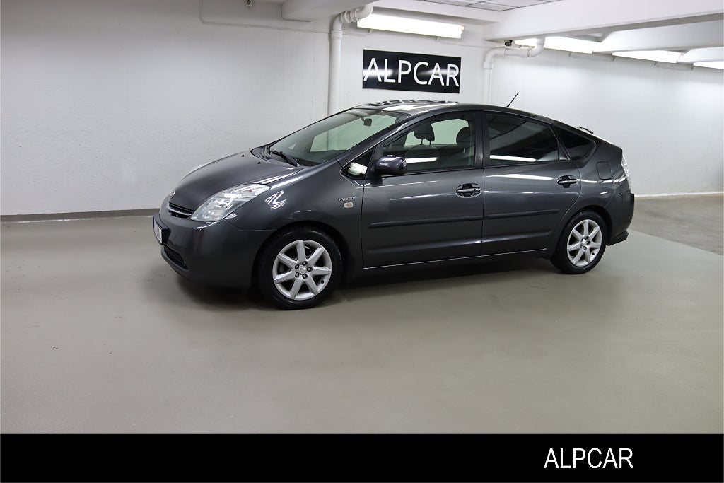 Toyota Prius 1.5 112HK GPS  KEYLESS V-HJUL MOTORLAMPA LYSER DÅ & DÅ