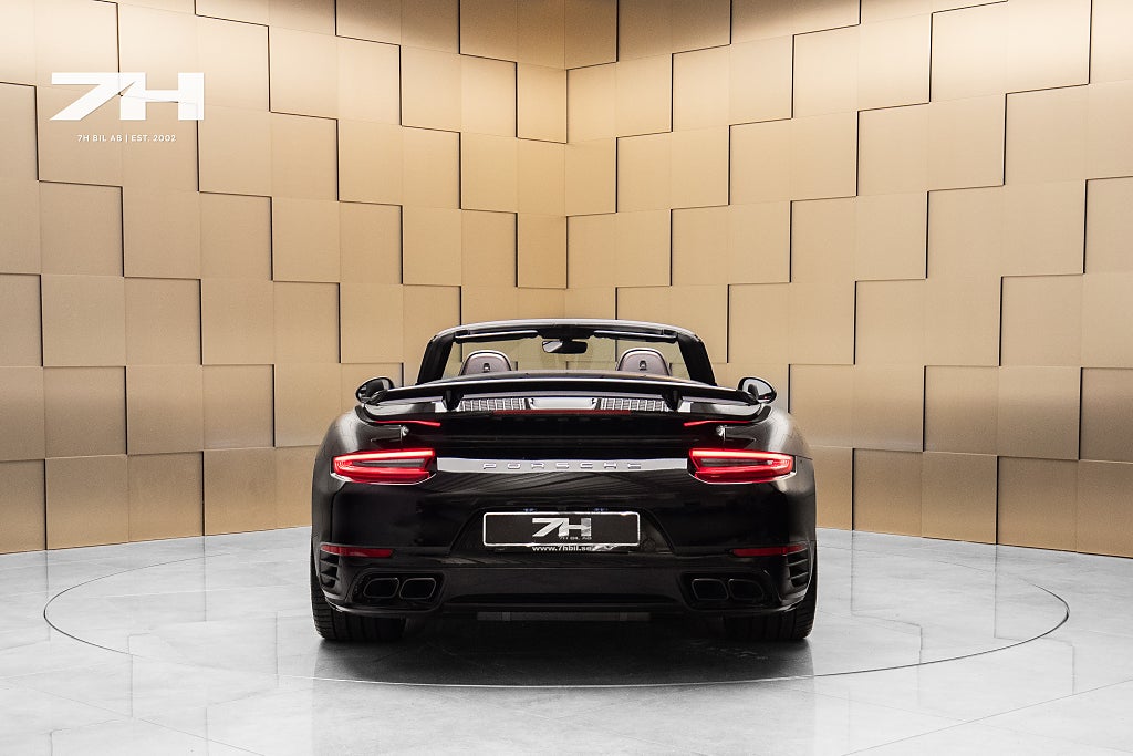 Porsche 911 Turbo S 991 Turbo S Cabriolet Aerokit / Burmester / PCCB / V