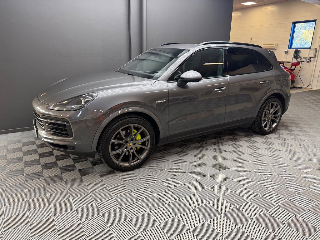 Porsche Cayenne E-Hybrid TipTronic S MOMS / VAT