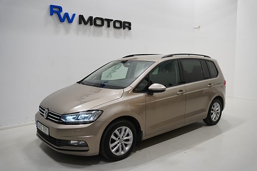 Volkswagen Touran 2.0 150hk 7-sits D-värm Drag B-kam Carplay Kamrem bytt