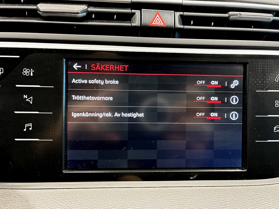 Bild på Citroen C4 Spacetourer Shine 1.2 e-THP 130hk Aut B-KAMERA DRAG