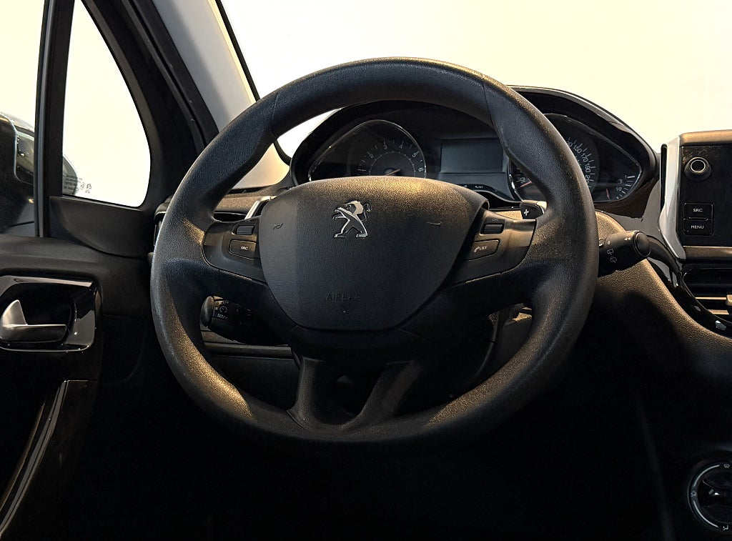 Peugeot 208 1.2 VTI EGS 82hk AUTOMAT LÅGMIL NYBES NYSERVAD DRAGKROK