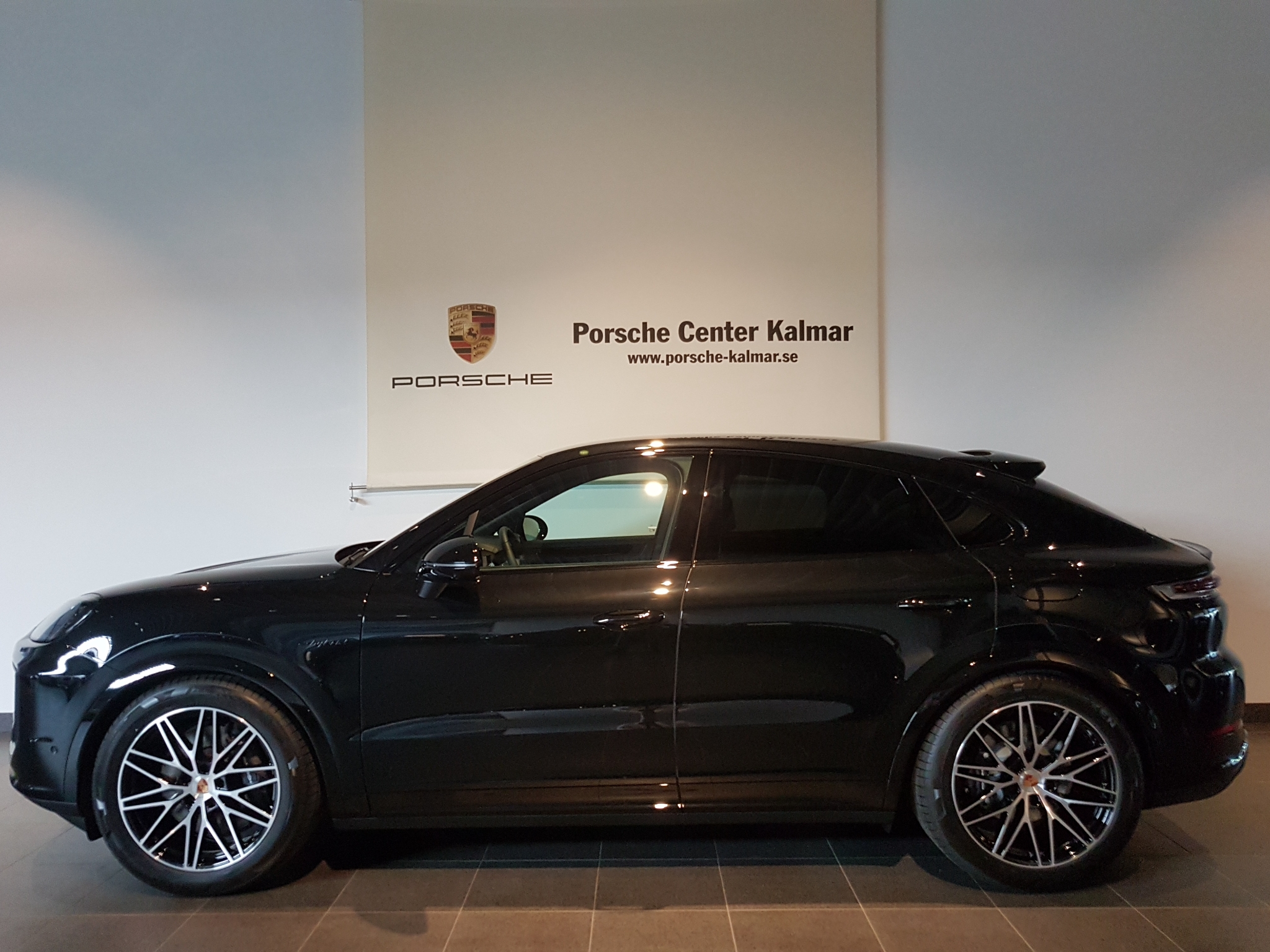 Porsche Cayenne 2000, kuva 3/30