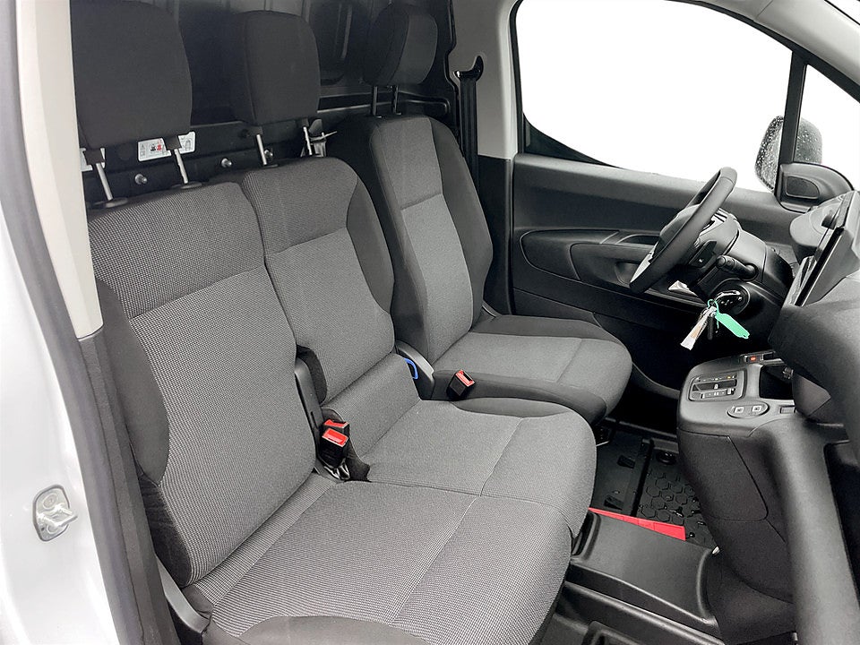 Bild på Peugeot e-Partner L1 50kWh 