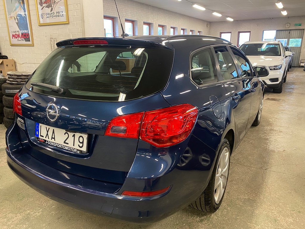 Opel Astra Sports Tourer 1.6 Enjoy Euro 5