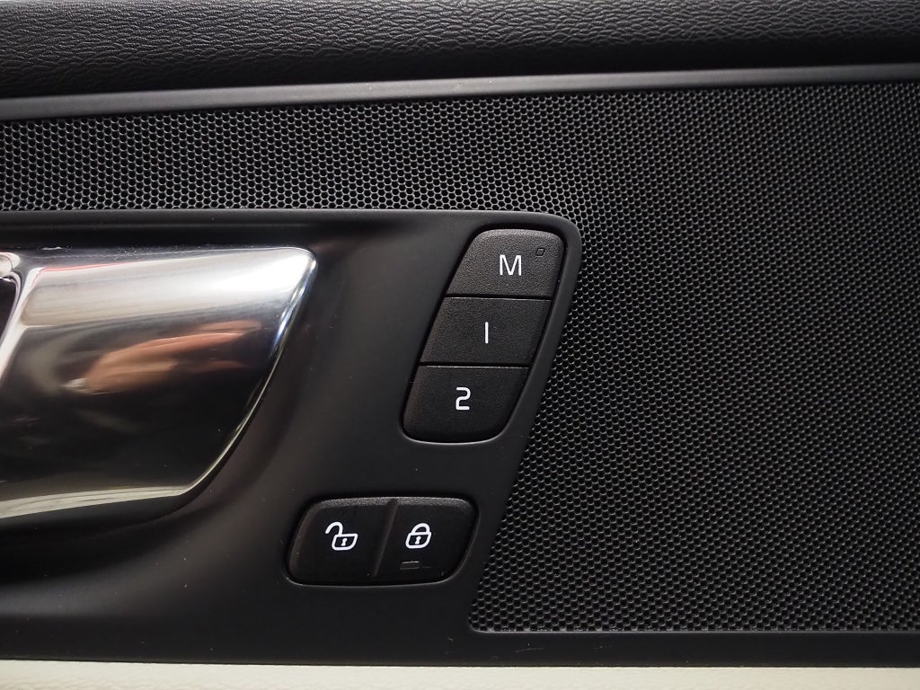 Volvo XC60 D5 AWD Geartronic Inscription Polestar Pano Skinn Navi 2018