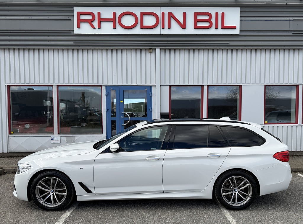 BMW 520d Touring Automat M Sport Panorama Skinn Drag Värmare