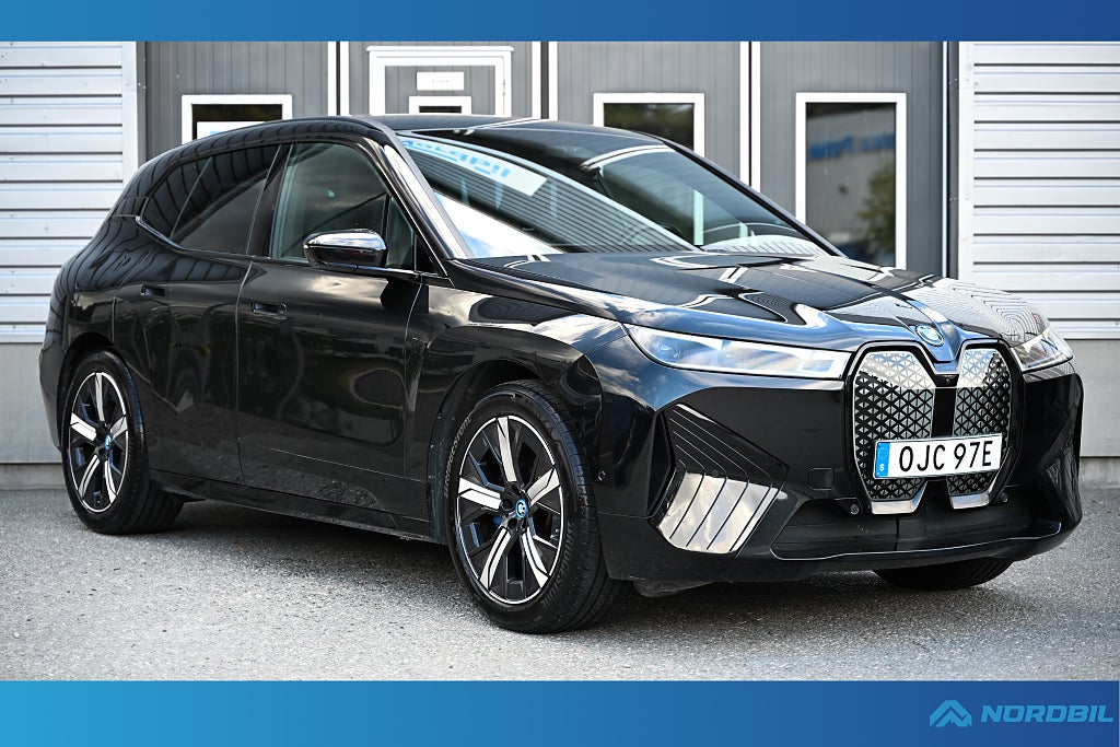 BMW iX