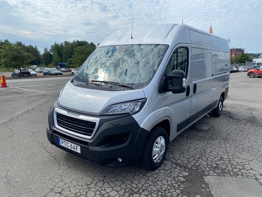 Peugeot Boxer PRO+ Skåp L3H2 Bluehdi 165 hk 